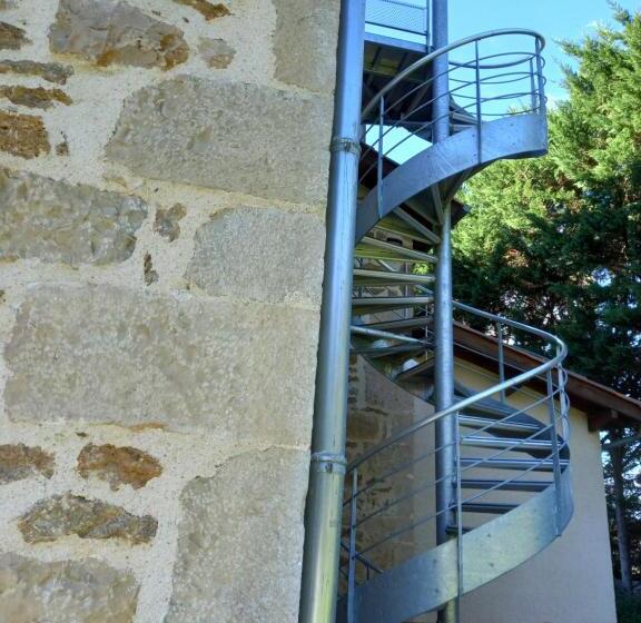 Номер Стандарт, Domaine De L'asenon