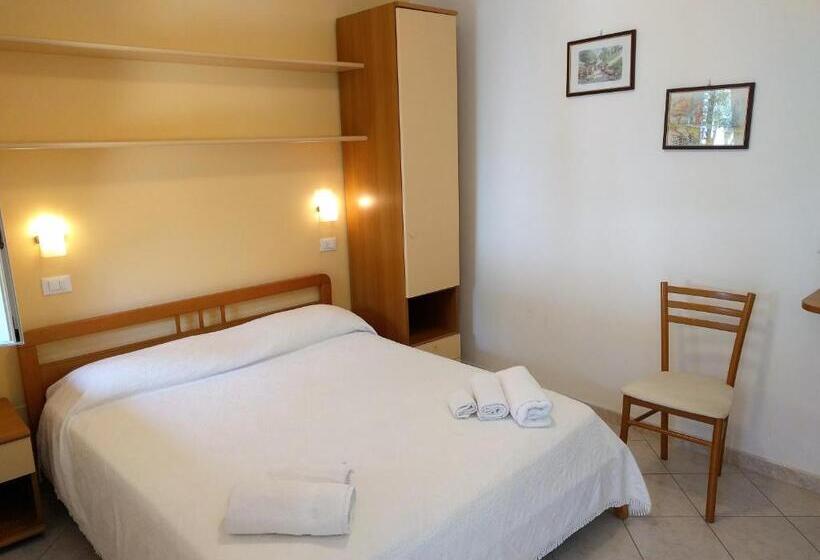 اتاق استاندارد با بالکن و چشم‌انداز دریا, Residence Giardino Del Sole