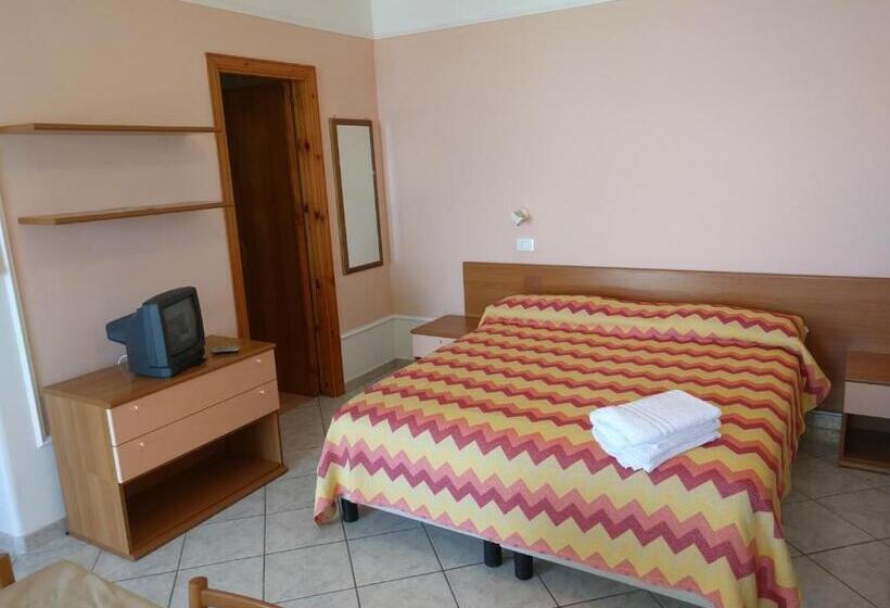 استودیو خانوادگی, Residence Giardino Del Sole