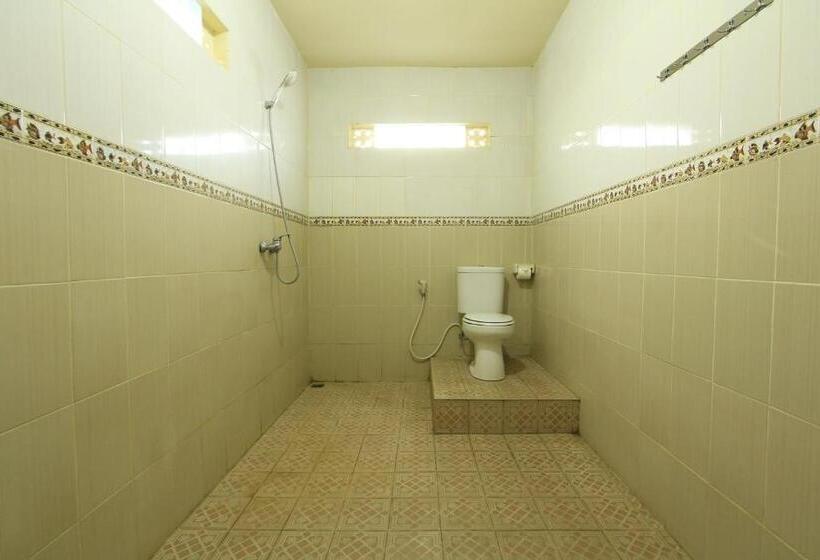 Номер Стандарт, Gusti Kaler House