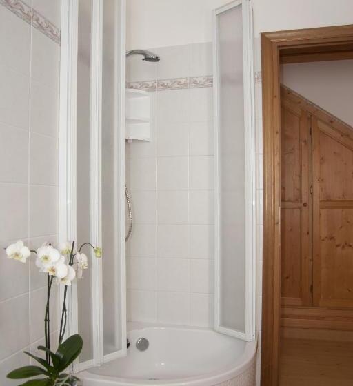 آپارتمان 2 خوابه, Residence Peniè