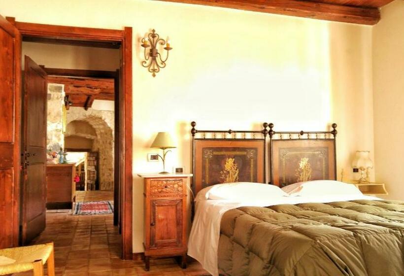 Номер Стандарт Трехместный, Il Borgo Dell Arcangelo