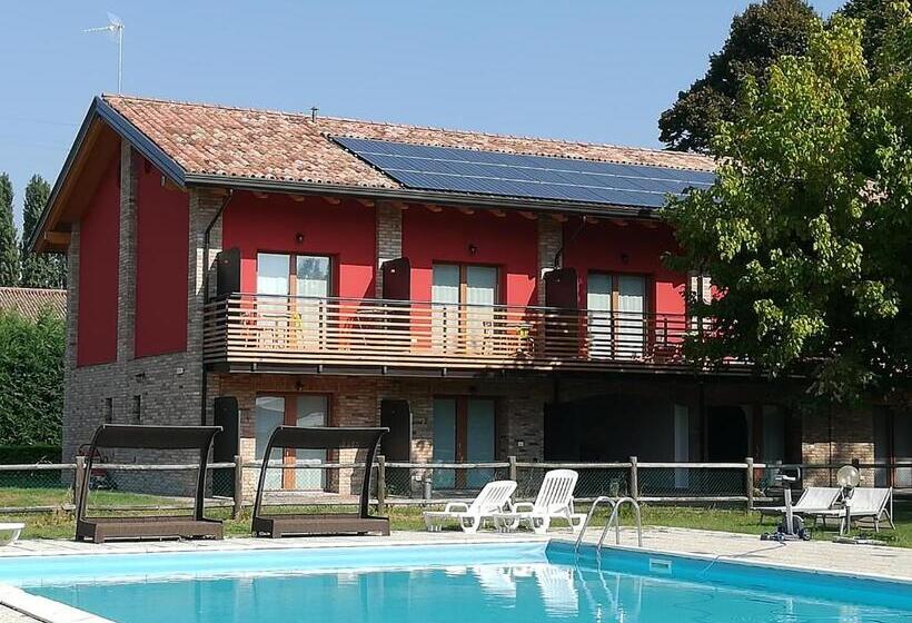 اتاق دوبلکس, Agriturismo Ai Due Leoni