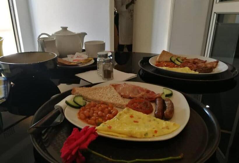 اتاق لوکس, Double L Guest Lodge Palapye