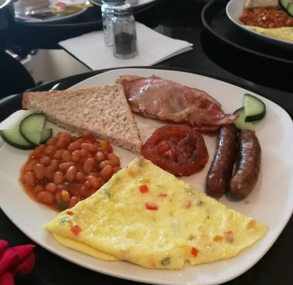 اتاق لوکس با تخت بزرگ, Double L Guest Lodge Palapye