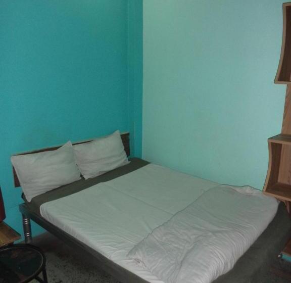 经济房, Budget Accommodation Near Station Road