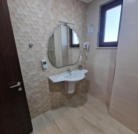 اتاق استاندارد با تخت بزرگ, Valurile Mării Vama   Veche