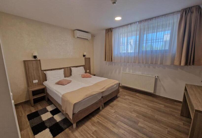 اتاق استاندارد, Valurile Mării Vama   Veche