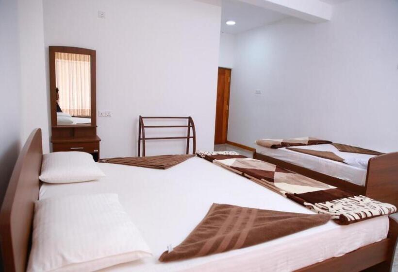 Quarto Familiar, Ella View