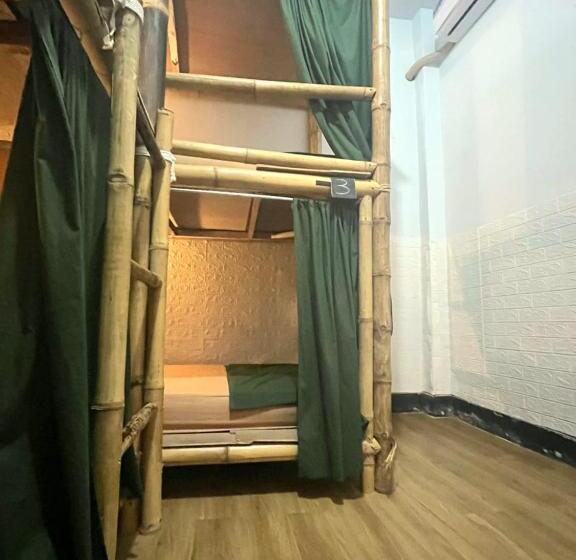 ルームシェアのワンベッド, Good Feeling Hostel