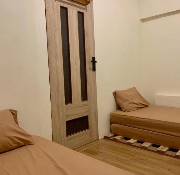 エコノミールーム, Good Feeling Hostel