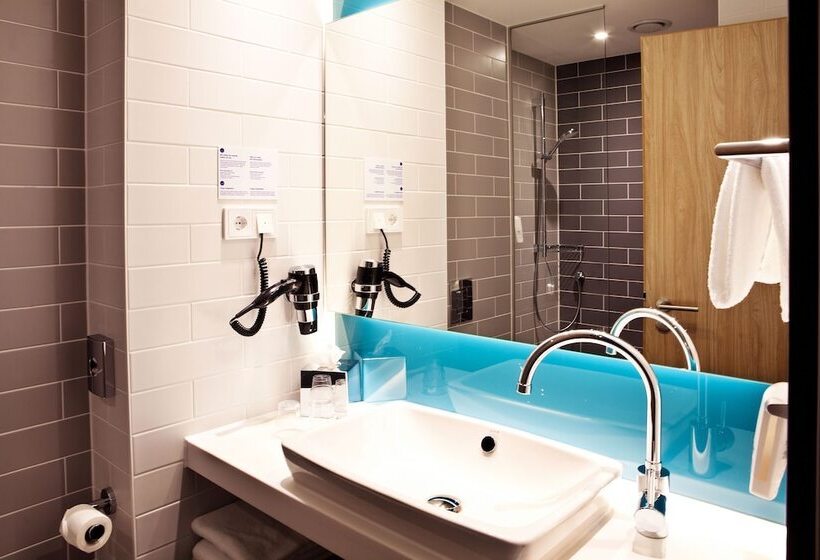 Номер Стандарт, Holiday Inn Express   Saarbrücken, An Ihg