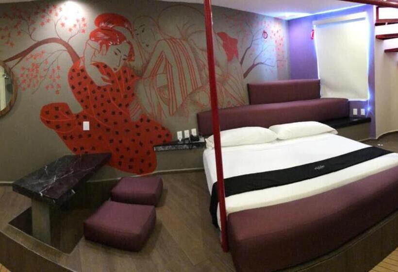 Suíte com Hidromassagem, Motel Tatami