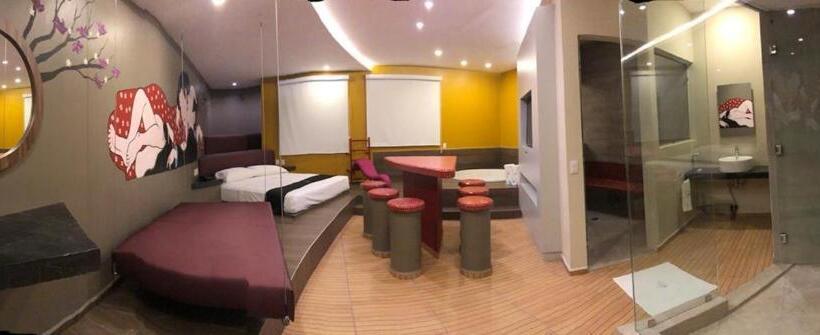 Suíte Cama King, Motel Tatami