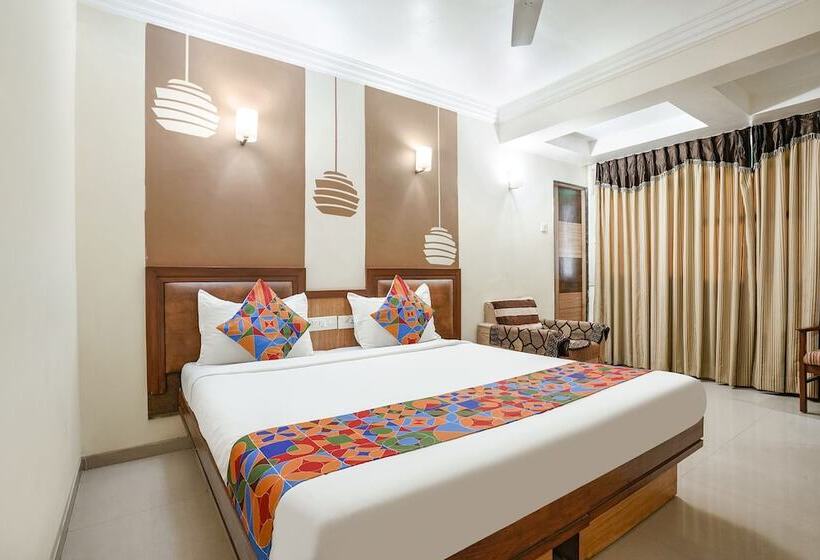 Номер Deluxe, Fabhotel Shanti Sadan