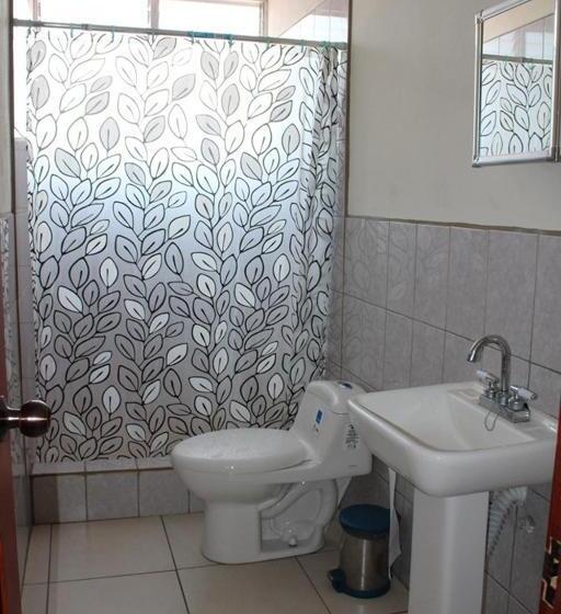 اتاق استاندارد با سرویس بهداشتی مشترک, Hostal Libertad
