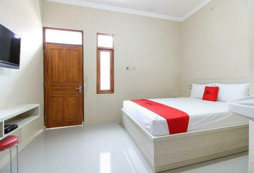 Номер Стандарт, Reddoorz Near Balekambang City Park