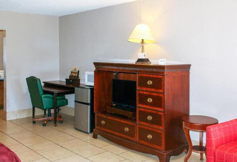 Номер Стандарт, Toledo Town Inn