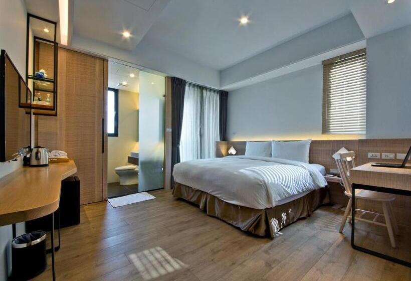 اتاق استاندارد, Joy Inn