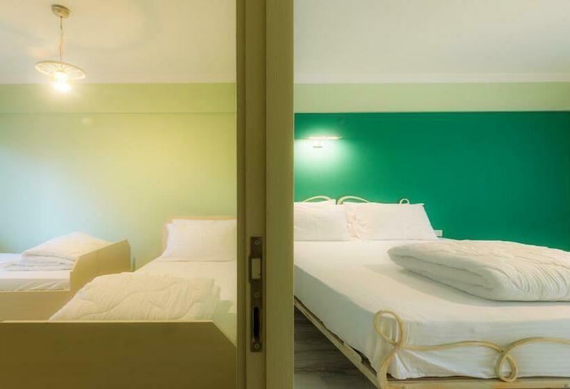 Семейный Номер, Kayalar Blue Beach