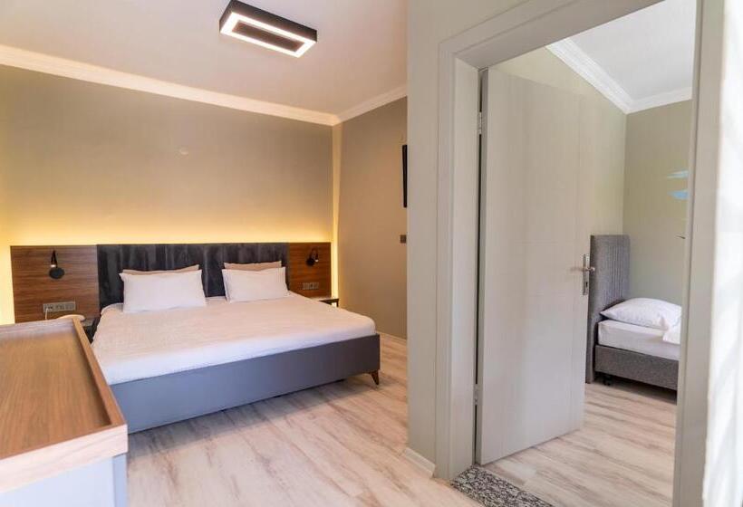 Семейный Номер, Kayalar Blue Beach