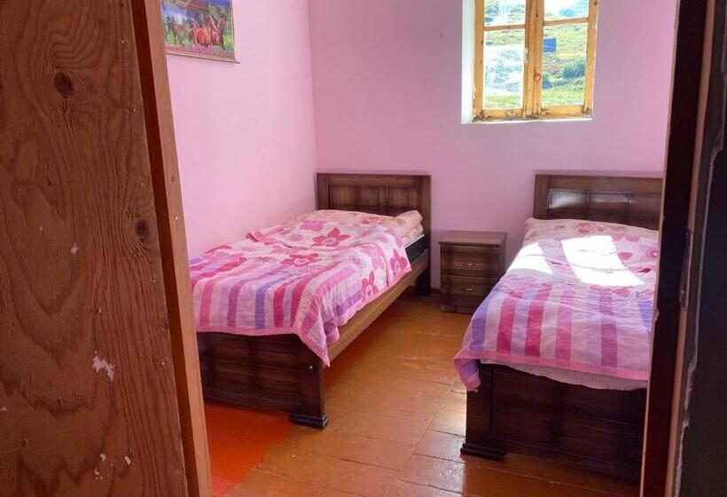 اتاق استاندارد با چشم‌انداز, Guesthouse Qaldea