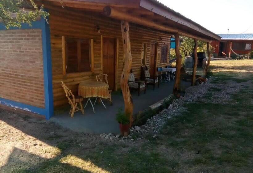 可观山景的小型套房, La Pirca