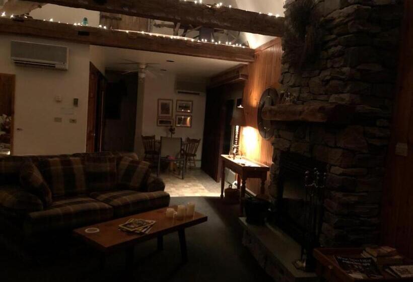 Люкс Deluxe Кровать Кинг, Hillside Farm B & B