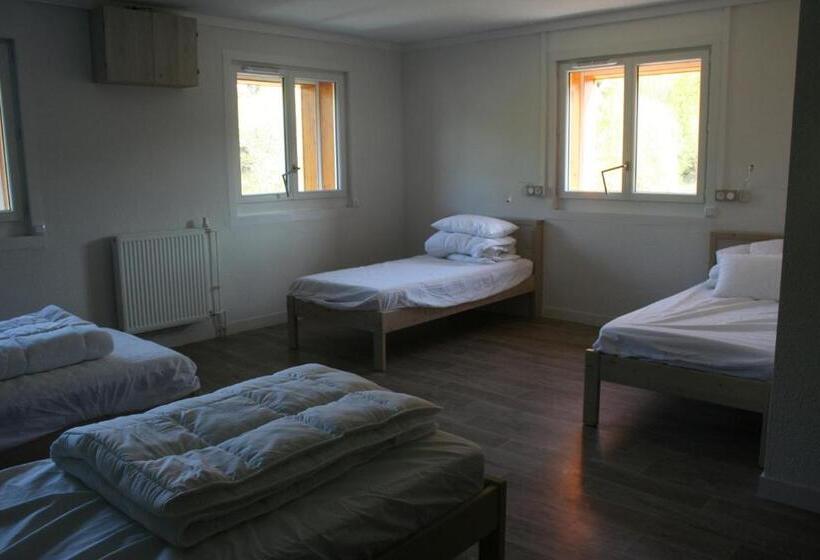 Номер Стандарт Трехместный, Domaine De Maravant   Centre De Vacances