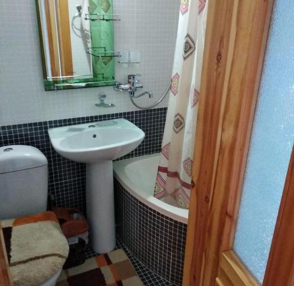 Standard Triple Room Garden View, гостевой дом Sartepo