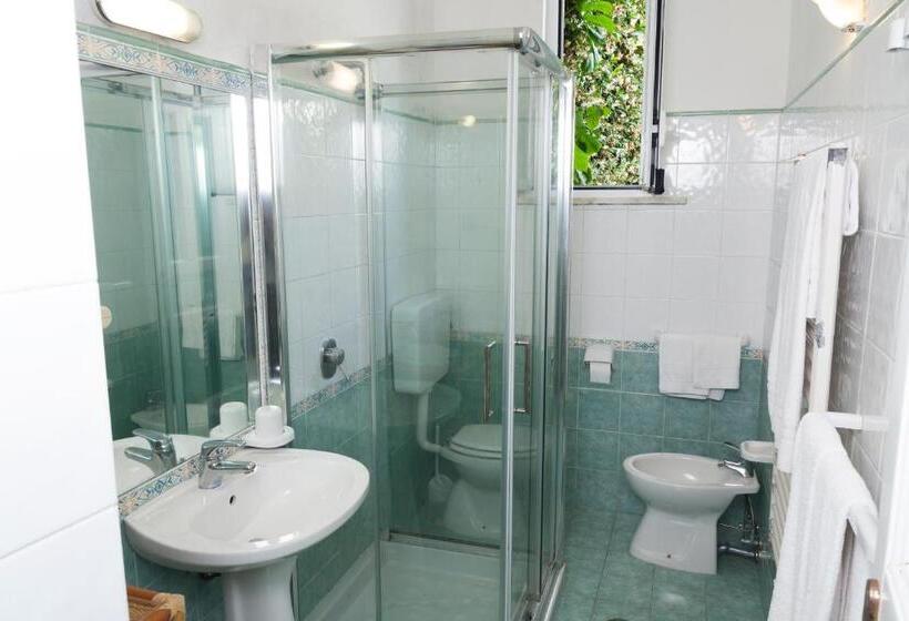 Стандартный Номер Кровать Кинг, O  Vagnitiello   Parco Balneare Idroterapico   Camere   Ristorante