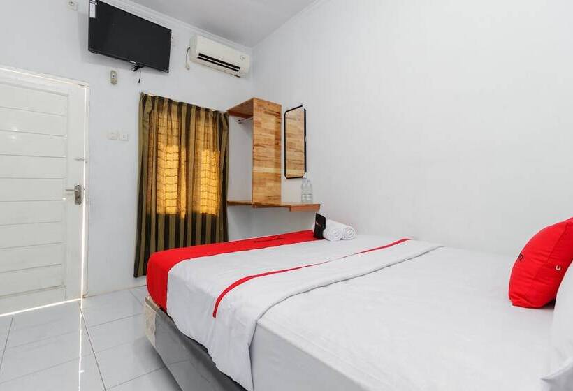 Номер Стандарт, Reddoorz Near Universitas Medan Area