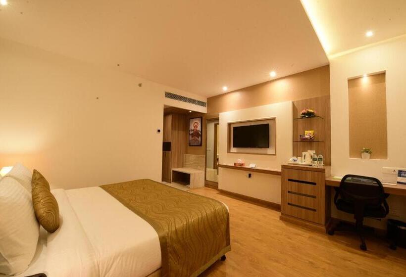 اتاق سوپریور با تخت بزرگ, Surestay Plus By Best Western Amritsar