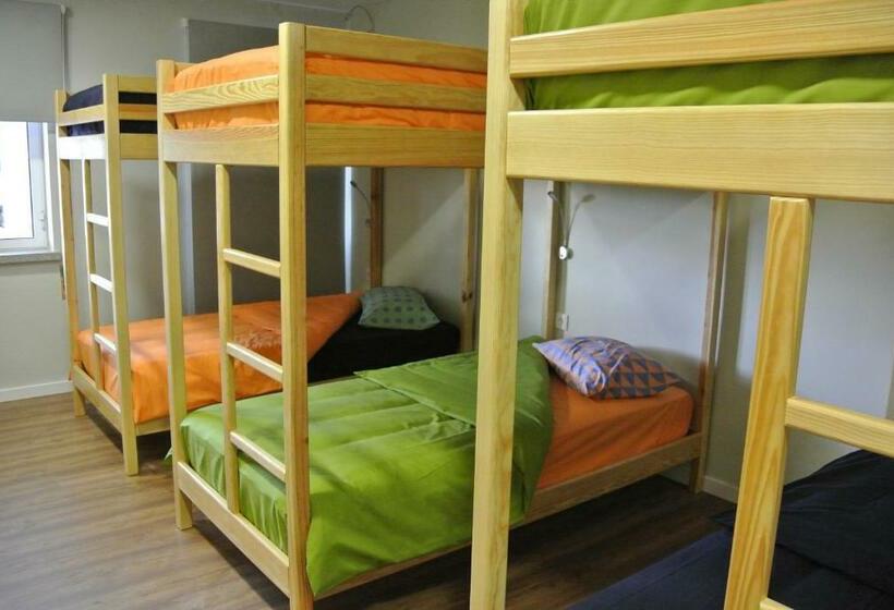 Кровать в Общей Комнате, Hostel Criativo Do Sabugueiro