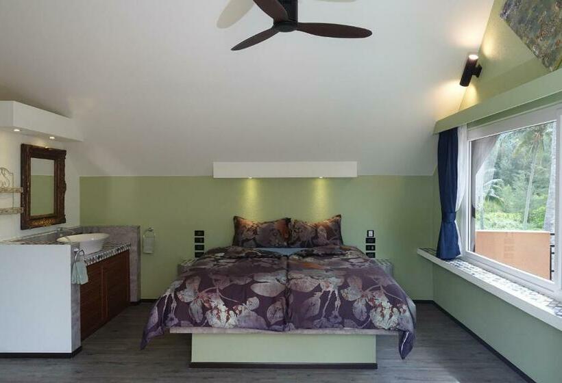 اتاق لوکس, Laguna Beach House