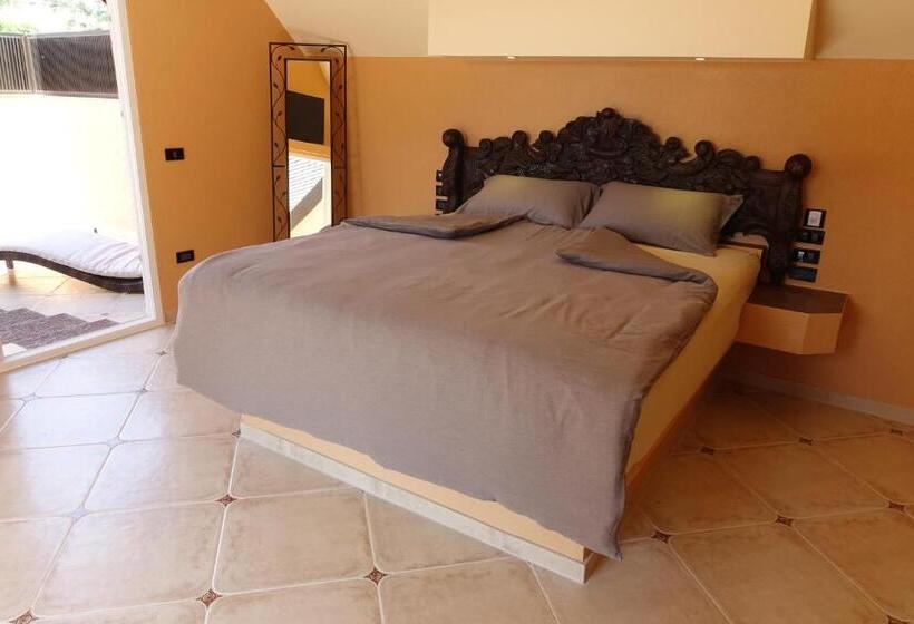 اتاق لوکس با چشم‌انداز دریا, Laguna Beach House