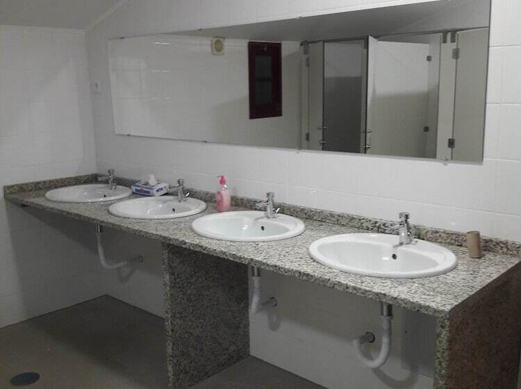 Кровать в Общей Комнате, Loriga Feel Nature  Hostel