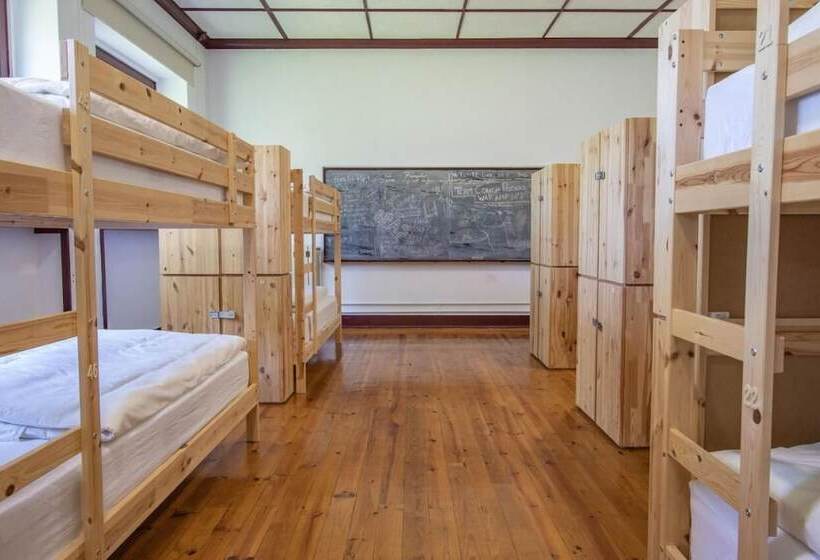 Letto in Camera Condivisa, Loriga Feel Nature  Hostel