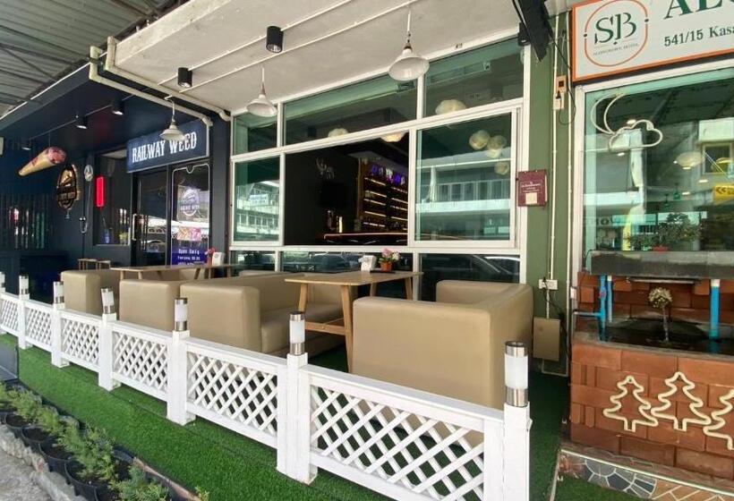 اتاق کلاسیک سه تخته, Alongkorn Hotel By Sb