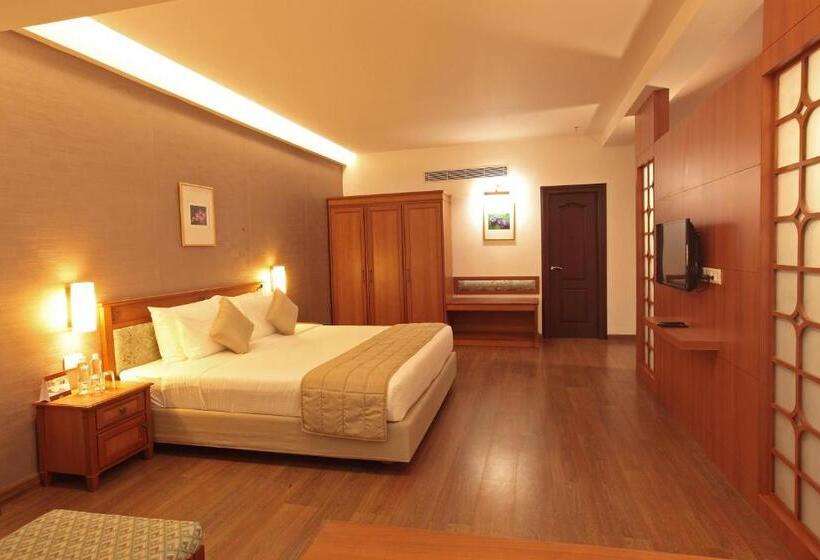 Suite, Monsoon Empress Kochi