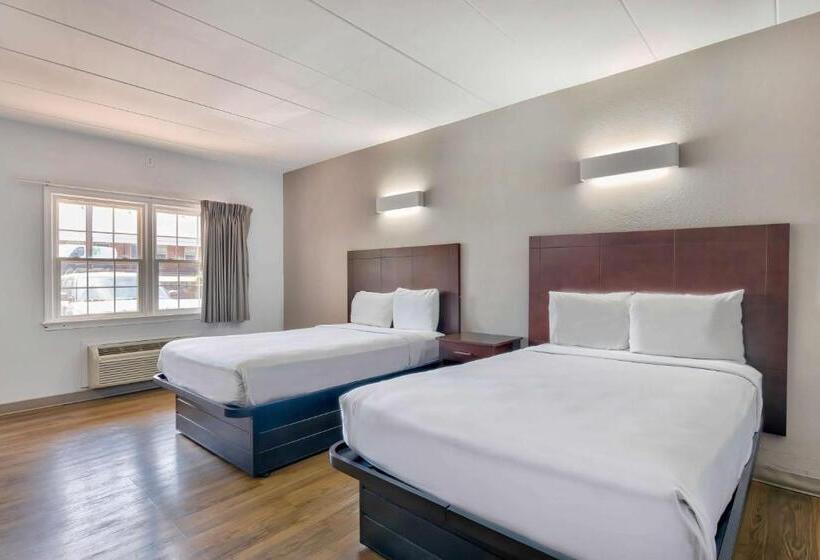 Четырехместный Номер Deluxe, Motel 6falls Church, Va  Arlington Boulevard