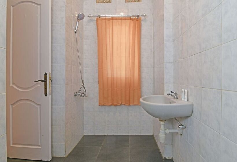 Номер Стандарт, Reddoorz @ Jalan Gatot Subroto Denpasar