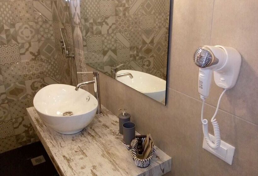 اتاق استاندارد, Minerva Guest House