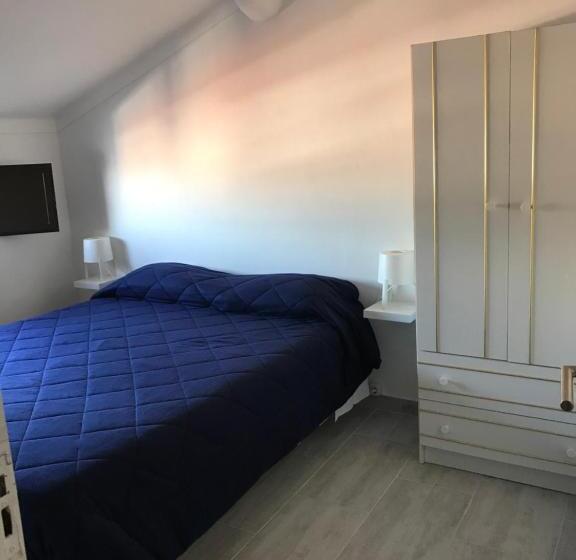اتاق استاندارد با سرویس بهداشتی مشترک, Nn Guest House