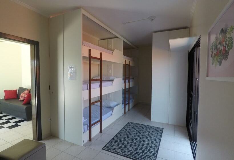 Кровать в Общей Комнате, Blue House Hostel Peruíbe