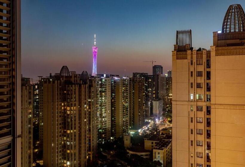 Quarto Deluxe Vista Cidade, Livetour Hotel Zhujiang New Town Guangzhou