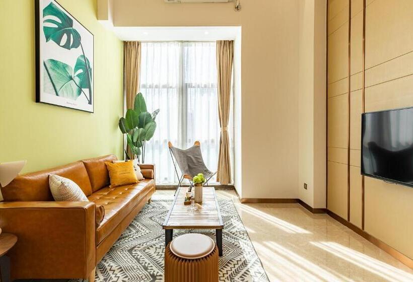 Quarto Deluxe Vista Cidade, Livetour Hotel Zhujiang New Town Guangzhou