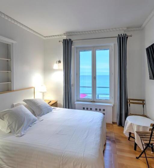 اتاق استاندارد با چشم‌انداز دریا, Gîte De La Plage