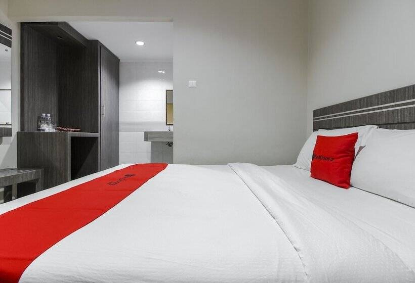 豪华房间, Reddoorz Plus Syariah @ Jalan Sriwijaya Medan