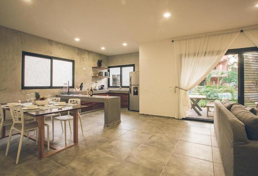سوئیت جونیور با استخر, Panacea Condo Tulum